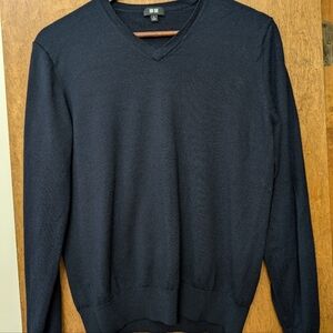 UNIQLO Men's Small Wool Crewneck Long Sleeve Sweater